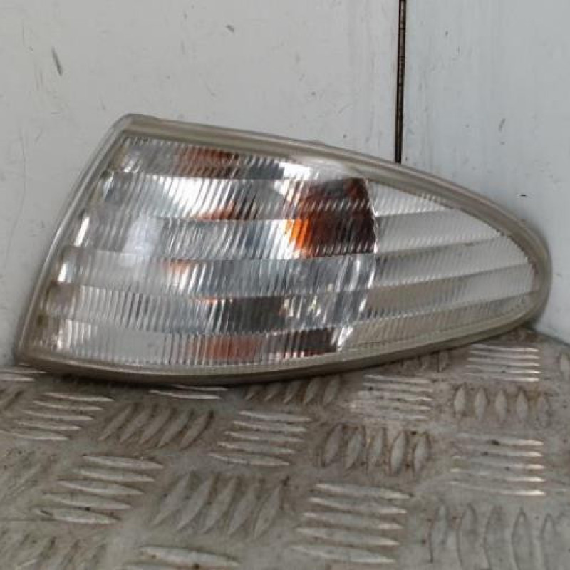 Optique avant secondaire gauche (feux)(clignotant) FORD MONDEO 1