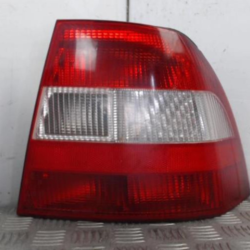 Feu arriere principal droit (feux) OPEL VECTRA B