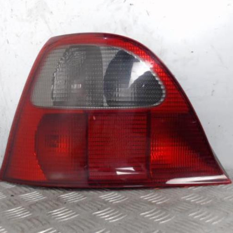 Feu arriere principal gauche (feux) ROVER 200 2