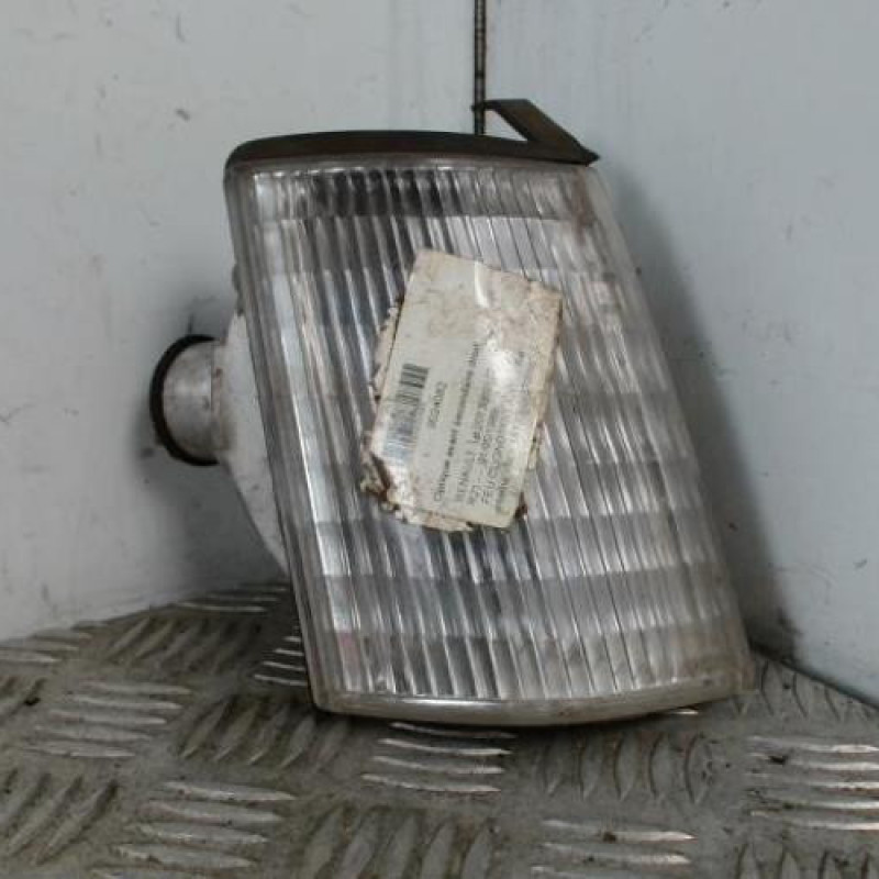 Optique avant secondaire droit (feux)(clignotant) RENAULT R21