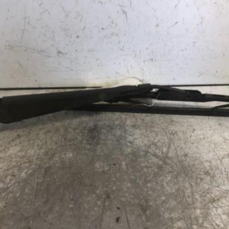 Bras essuie glace arrière droit CITROEN BERLINGO 1 Bras essuie glace arrière droit CITROEN BERLINGO 1