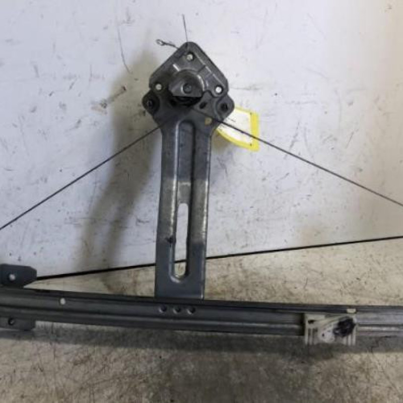 Leve vitre mecanique arriere droit OPEL MERIVA A