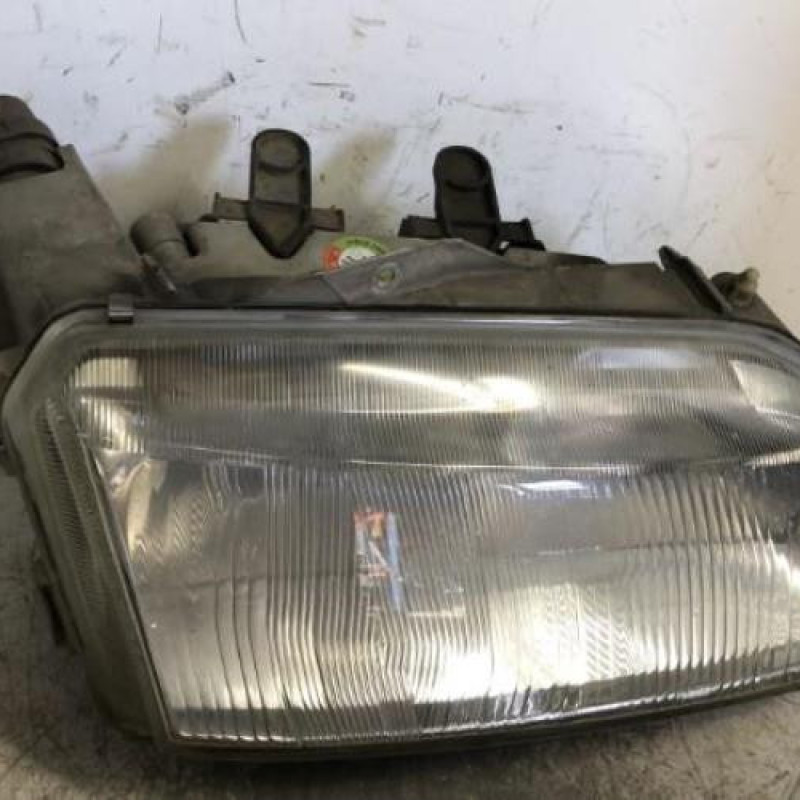 Optique avant principal droit (feux)(phare) RENAULT LAGUNA 1