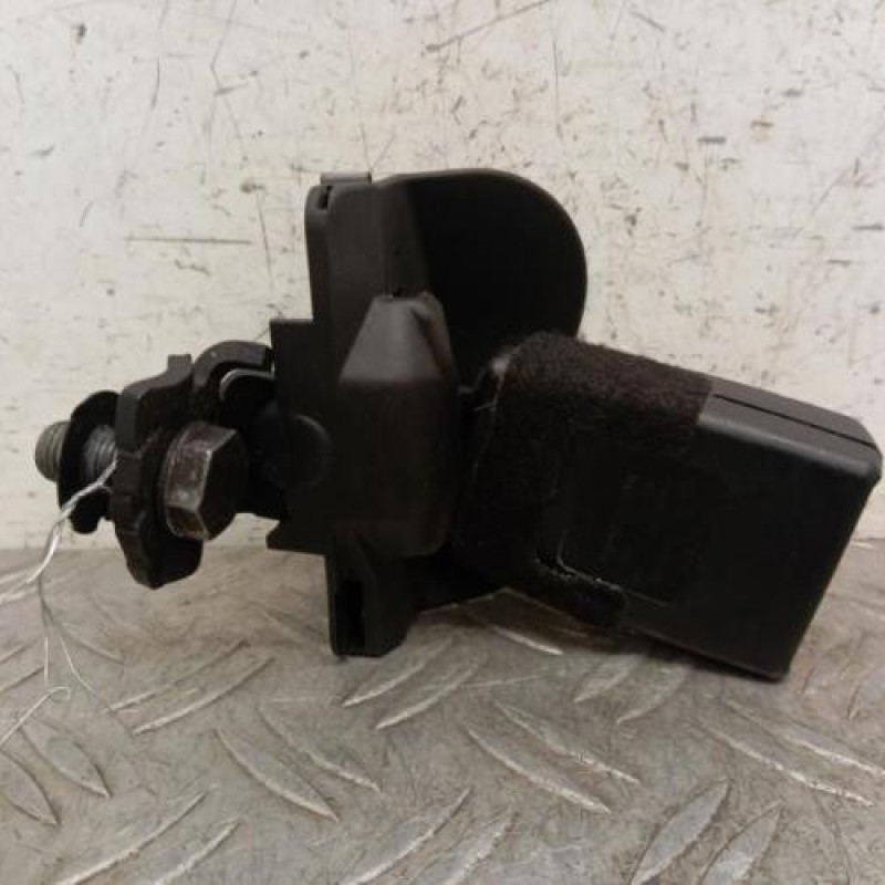 Attache ceinture arriere droit AUDI A5 1