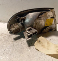 Optique avant secondaire gauche (feux)(clignotant) AUDI A4 1
