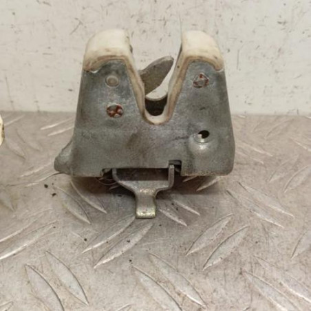 Serrure de coffre PEUGEOT 205