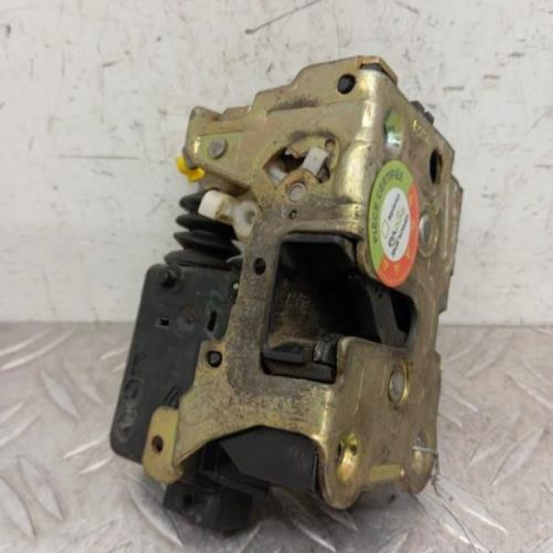 Serrure avant droit RENAULT KANGOO 1 Serrure avant droit RENAULT KANGOO 1