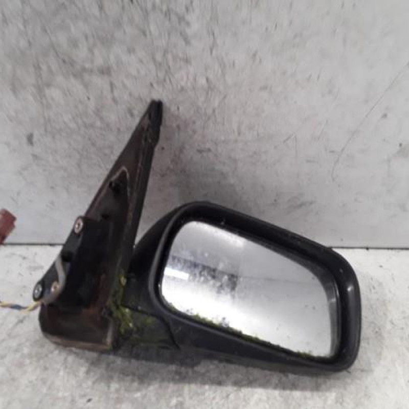 Retroviseur droit NISSAN ALMERA 1 Retroviseur droit NISSAN ALMERA 1