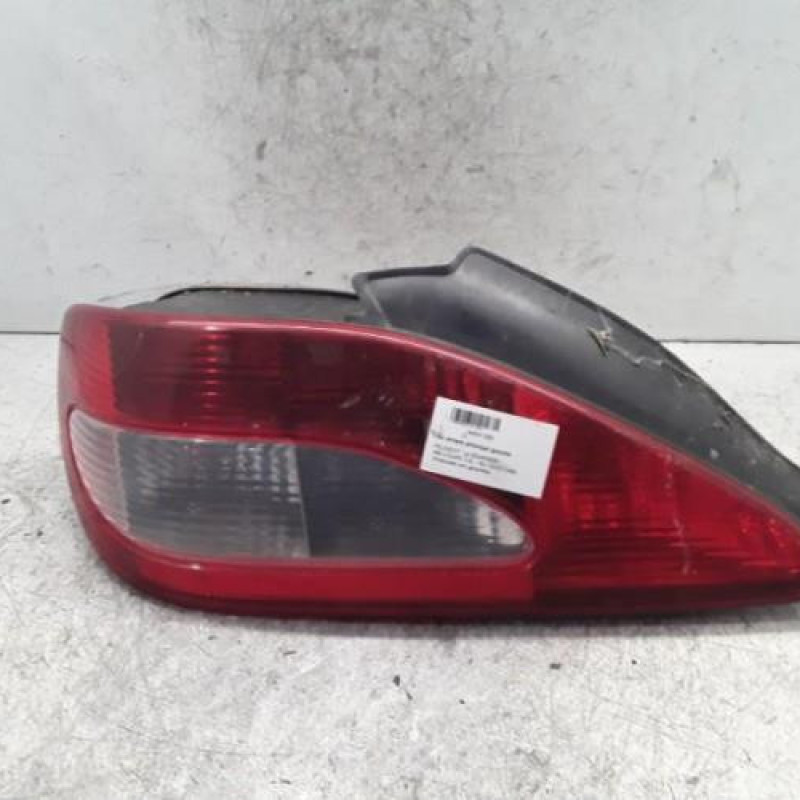 Feu arriere principal gauche (feux) PEUGEOT 406 Feu arriere principal gauche (feux) PEUGEOT 406