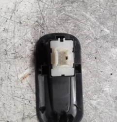 Interrupteur de leve vitre avant droit RENAULT MASTER 3