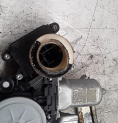 Leve vitre electrique avant droit TOYOTA AURIS 2 Photo n°3