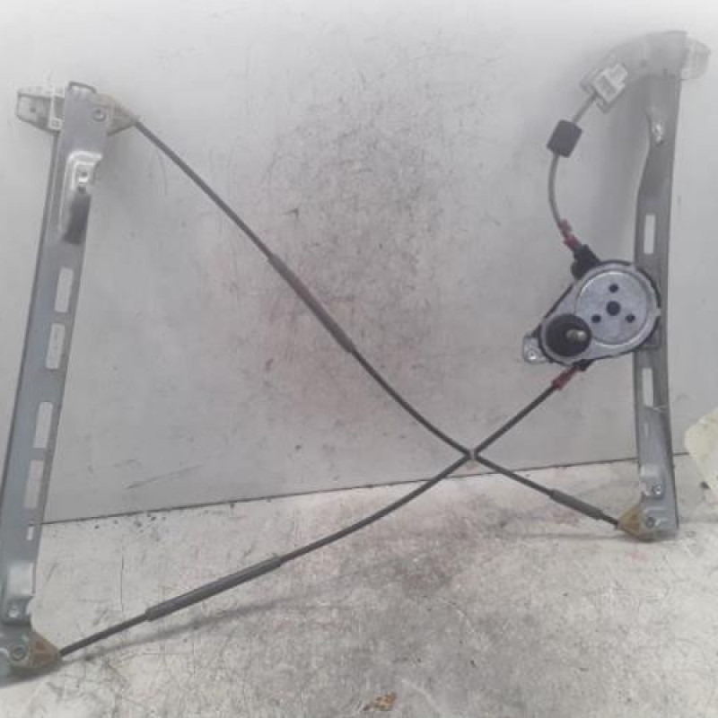 Leve vitre mecanique avant droit PEUGEOT 206