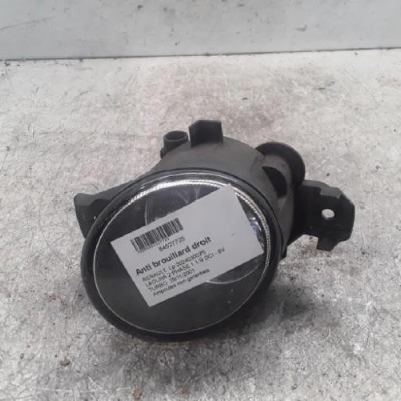 Anti brouillard droit (feux) RENAULT LAGUNA 2 Anti brouillard droit (feux) RENAULT LAGUNA 2
