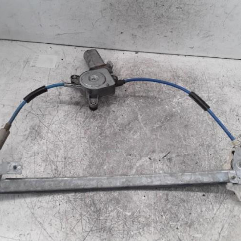 Leve vitre electrique avant droit PEUGEOT 406