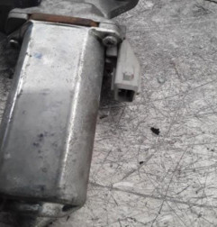 Leve vitre electrique avant droit PEUGEOT 406 Photo n°3