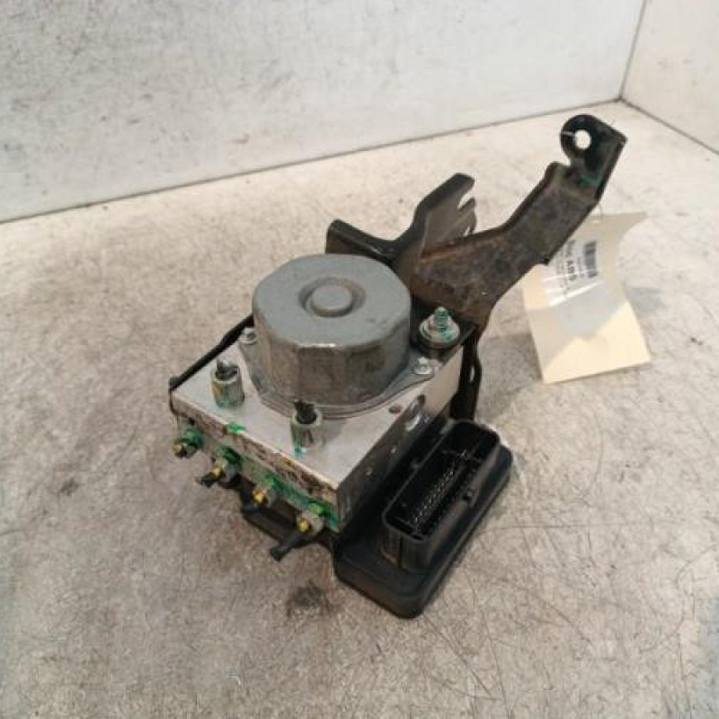 Bloc ABS (freins anti-blocage) NISSAN MICRA 4 Bloc ABS (freins anti-blocage) NISSAN MICRA 4