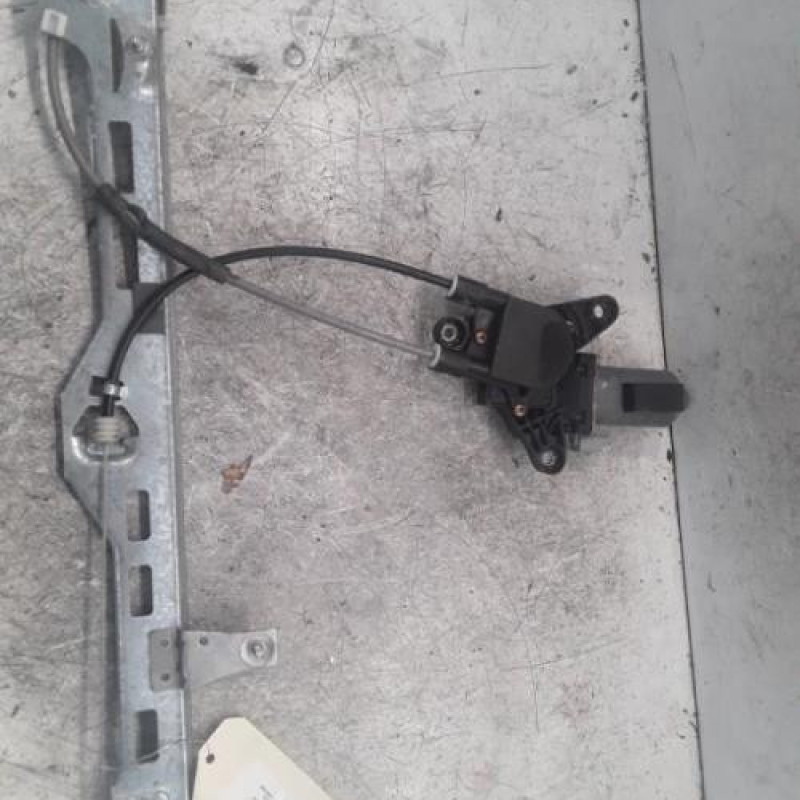 Leve vitre electrique avant droit PEUGEOT 306