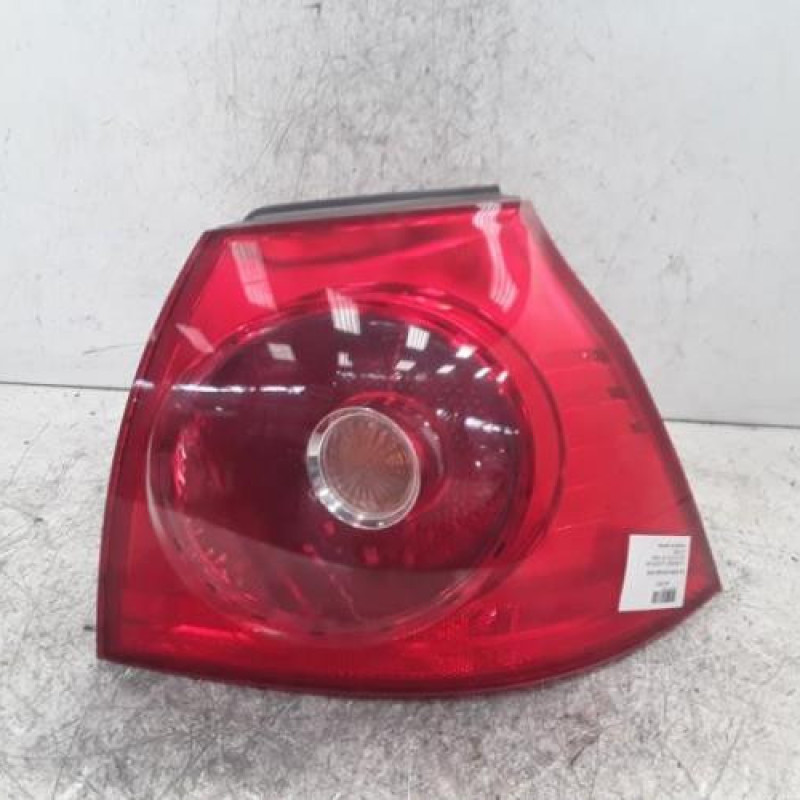 Feu arriere principal droit (feux) VOLKSWAGEN GOLF 5 Feu arriere principal droit (feux) VOLKSWAGEN GOLF 5
