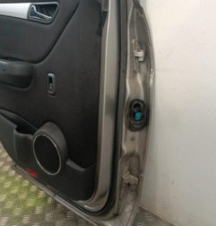 Porte arriere gauche MERCEDES CLASSE B 245 Photo n°4