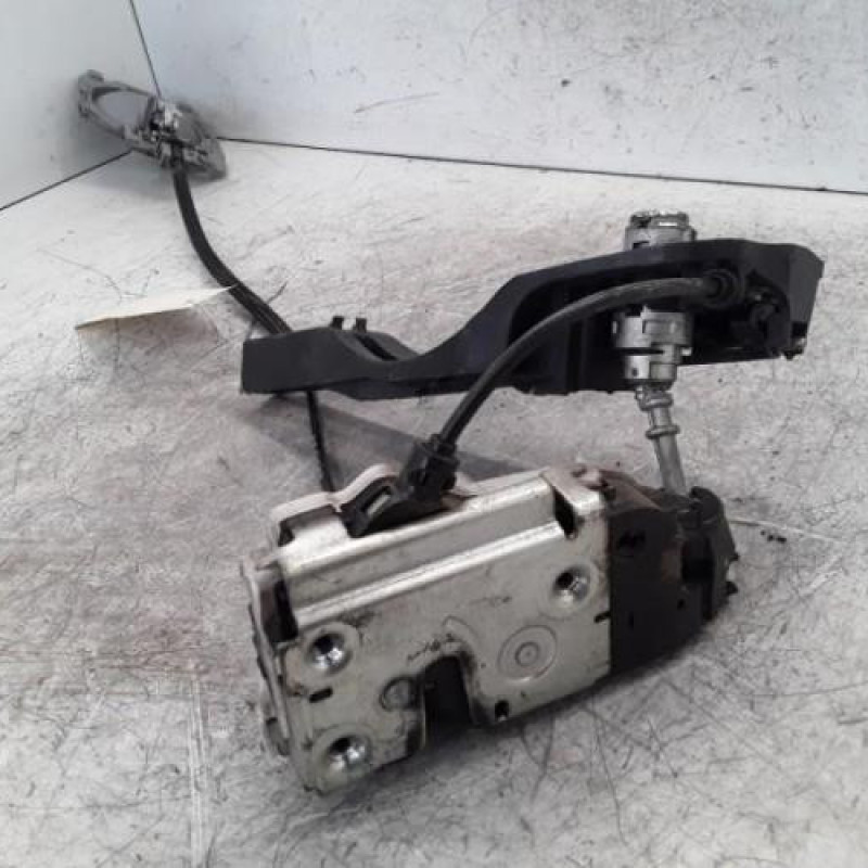 Serrure avant gauche CITROEN C3 1 Serrure avant gauche CITROEN C3 1
