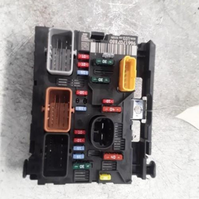 Boitier servitude moteur (BSM) CITROEN C3 1 Boitier servitude moteur (BSM) CITROEN C3 1