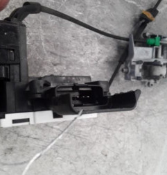 Serrure avant droit CITROEN C3 PICASSO