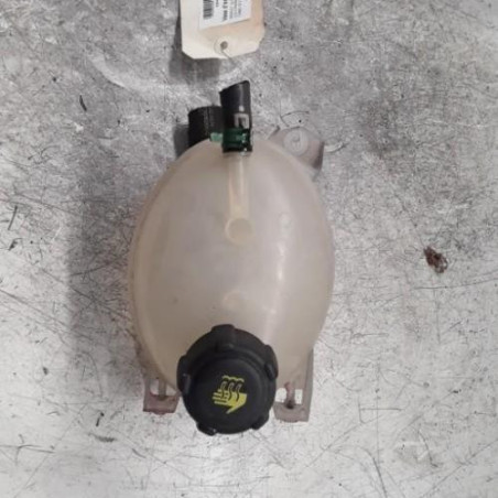 Vase d'expansion RENAULT CLIO 4 Photo n°1