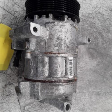 Compresseur clim RENAULT CLIO 4 Photo n°1