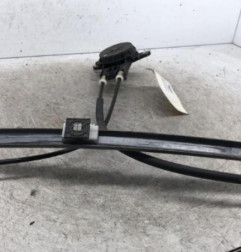 Leve vitre mecanique avant droit PEUGEOT 106