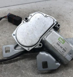 Moteur essuie glace arriere PEUGEOT 106