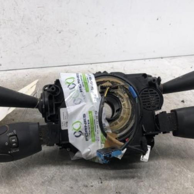 Com (Bloc Contacteur Tournant+Commodo Essuie Glace+Commodo Phare) CITROEN C3 2