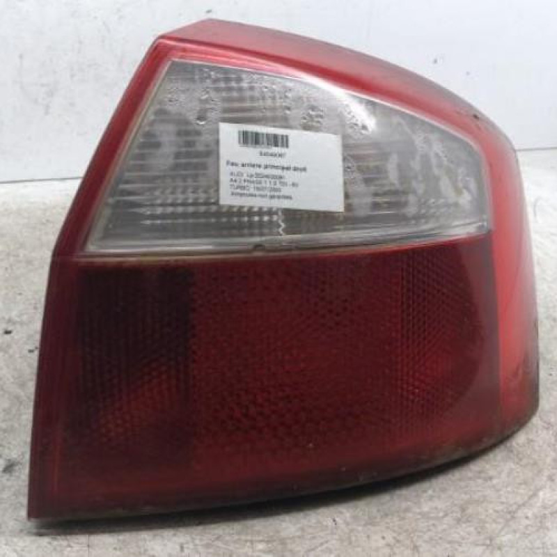 Feu arriere principal droit (feux) AUDI A4 2 Feu arriere principal droit (feux) AUDI A4 2