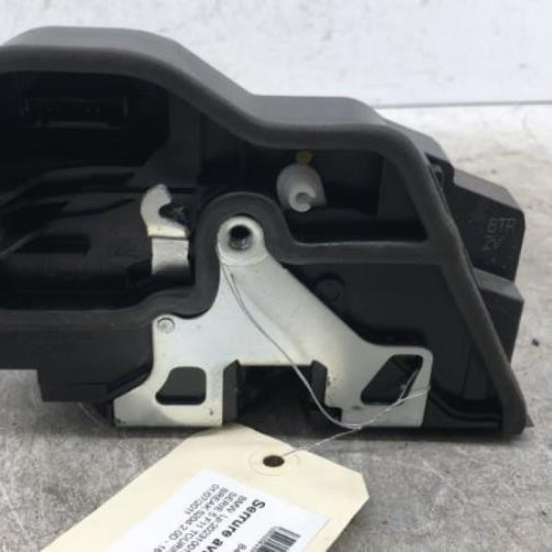 Serrure avant droit BMW SERIE 5 F11 Serrure avant droit BMW SERIE 5 F11