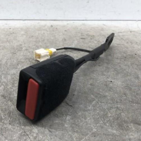 Attache ceinture avant droit PEUGEOT 508 1