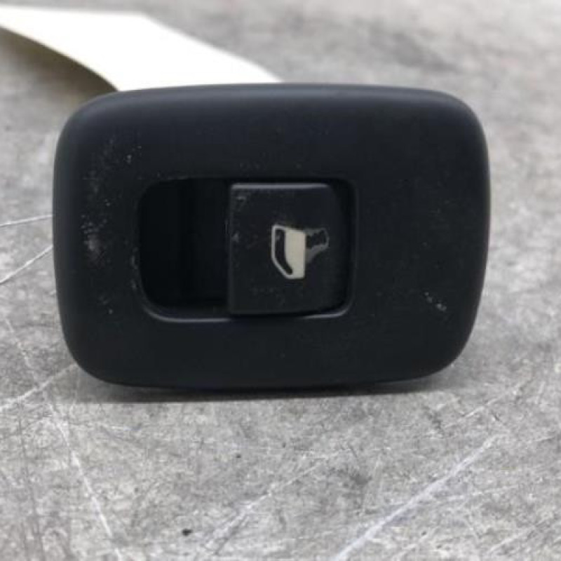 Interrupteur de leve vitre arriere gauche PEUGEOT 508 1