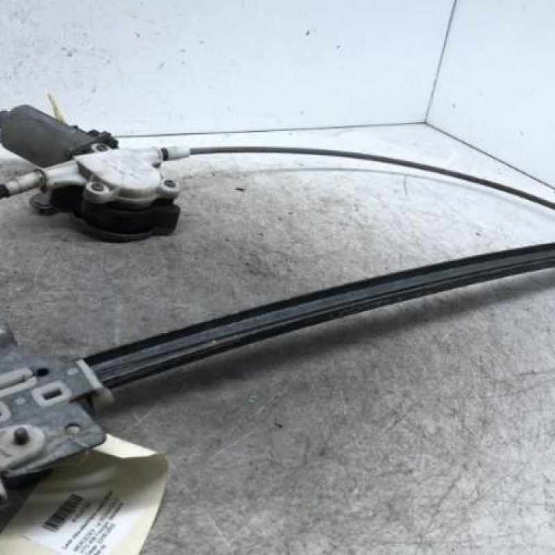 Leve vitre electrique avant droit MERCEDES VITO 638