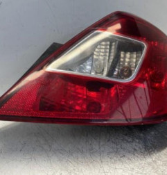 Feu arriere principal droit (feux) OPEL CORSA D Photo n°3