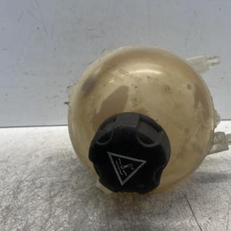 Vase d'expansion PEUGEOT 5008 1 Vase d'expansion PEUGEOT 5008 1