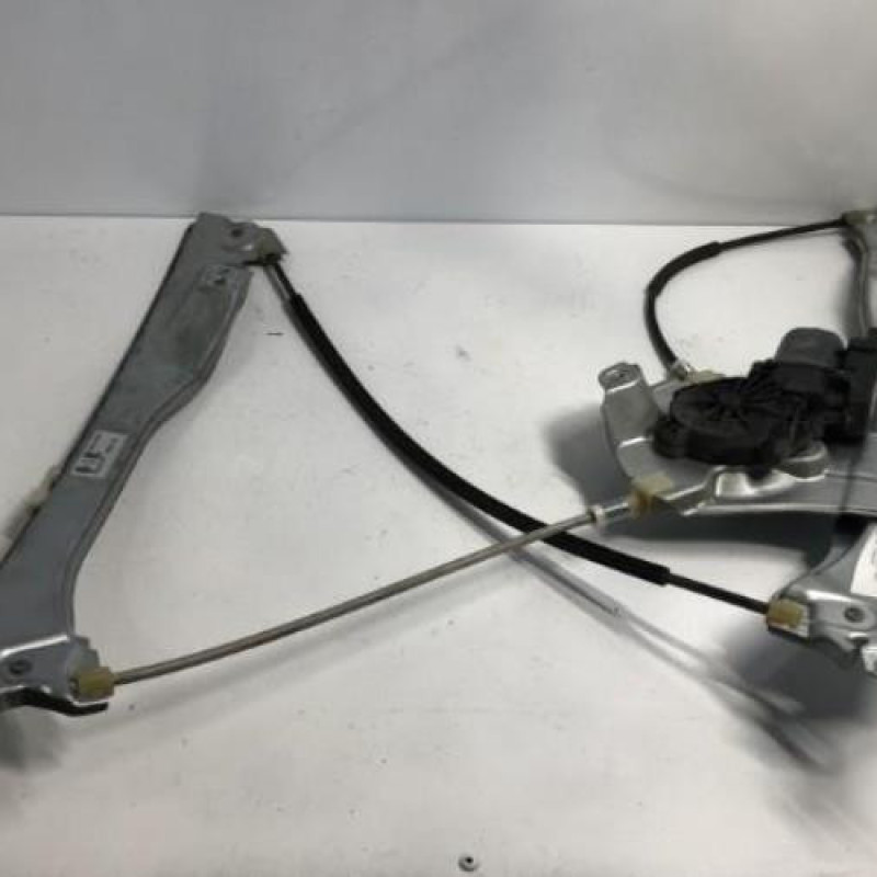 Leve vitre electrique avant droit RENAULT CLIO 3