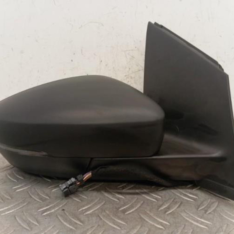 Retroviseur droit VOLKSWAGEN POLO 5