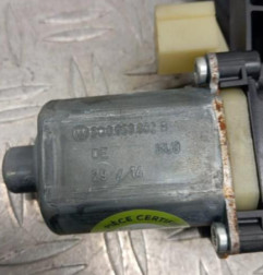 Leve vitre electrique avant droit VOLKSWAGEN GOLF 7 Photo n°4
