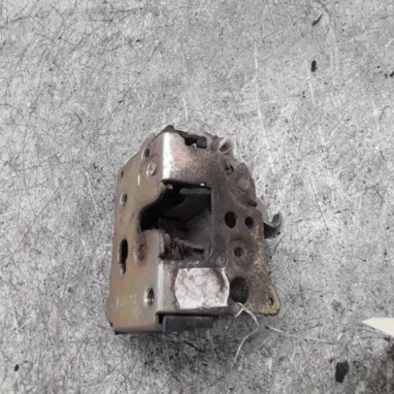 Serrure de porte laterale droite PEUGEOT BOXER 1