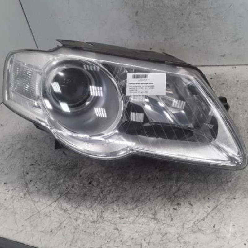 Optique avant principal droit (feux)(phare) VOLKSWAGEN PASSAT 5