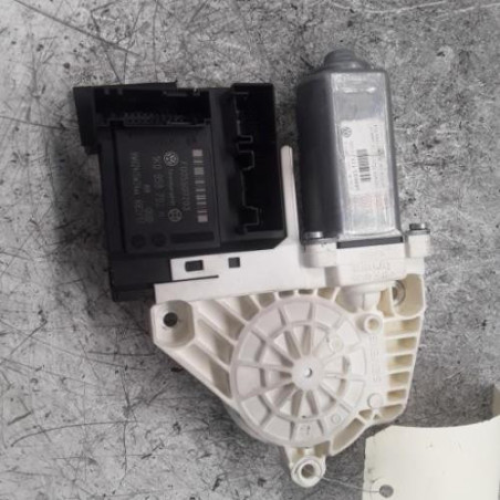 Leve vitre electrique avant droit VOLKSWAGEN PASSAT 5
