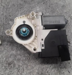 Leve vitre electrique avant gauche VOLKSWAGEN PASSAT 5 Photo n°1