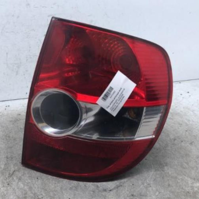 Feu arriere principal droit (feux) VOLKSWAGEN FOX Feu arriere principal droit (feux) VOLKSWAGEN FOX