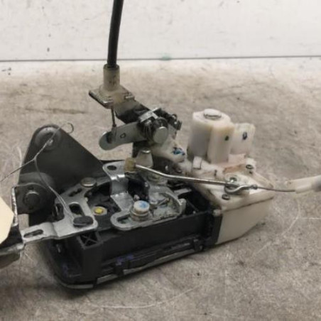 Serrure avant droit VOLKSWAGEN FOX Photo n°1