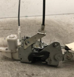 Serrure avant droit VOLKSWAGEN FOX
