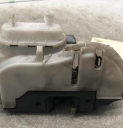 Serrure avant droit VOLKSWAGEN POLO 3