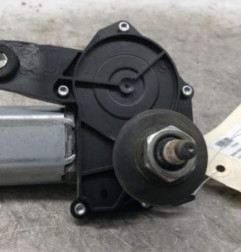 Moteur essuie glace arriere PEUGEOT 107 Photo n°1